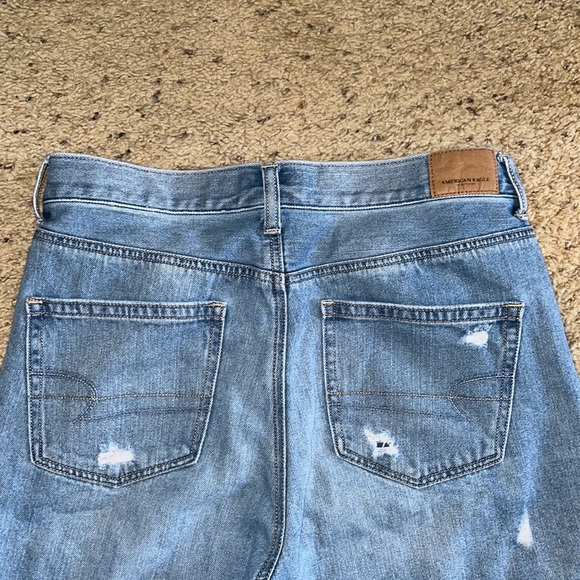 American Eagle mom jeans - Picture 2 of 4